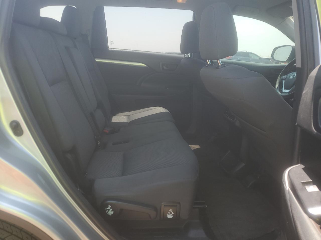 TOYOTA HIGHLANDER LE