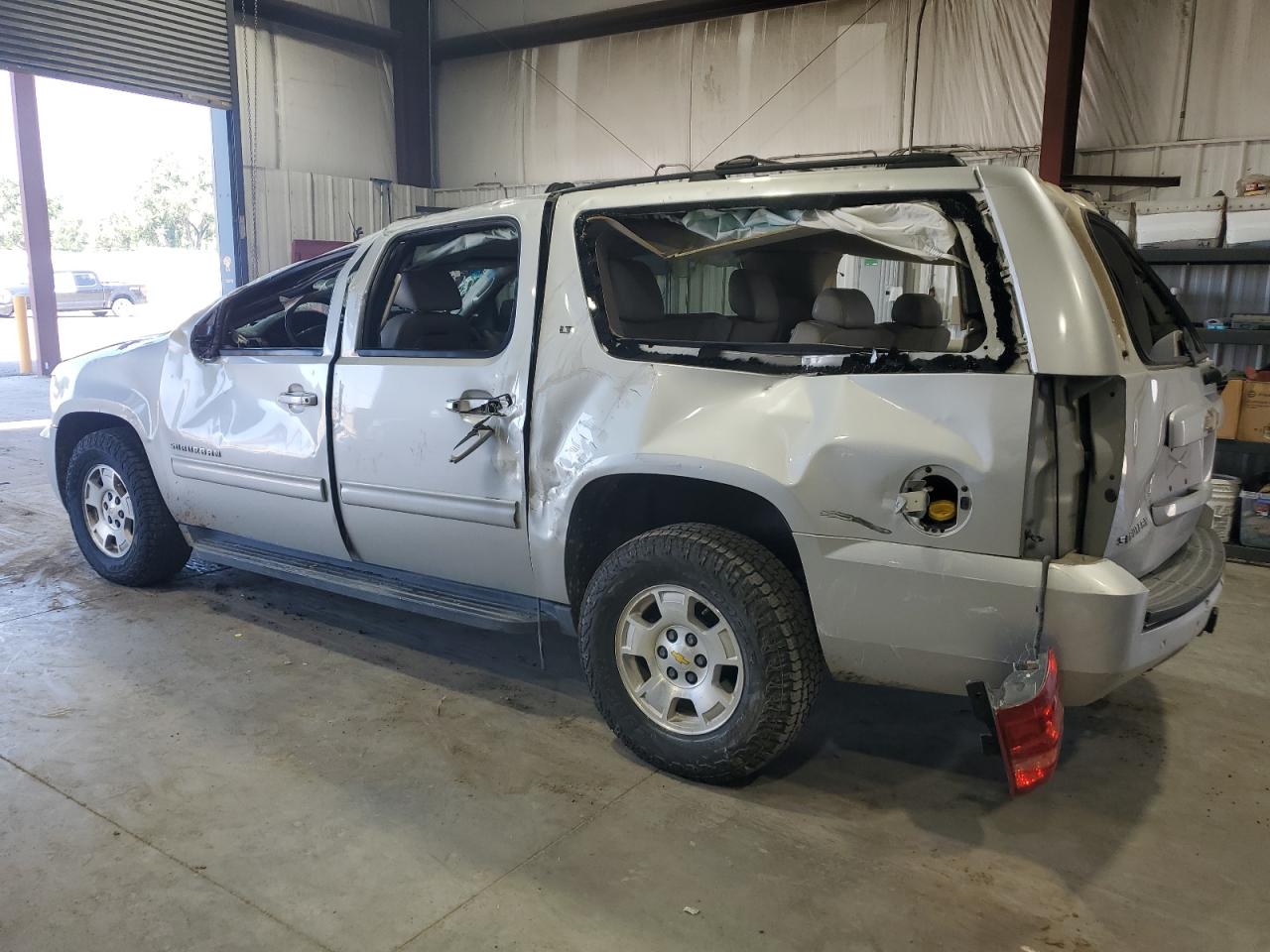 CHEVROLET SUBURBAN C1500 LT