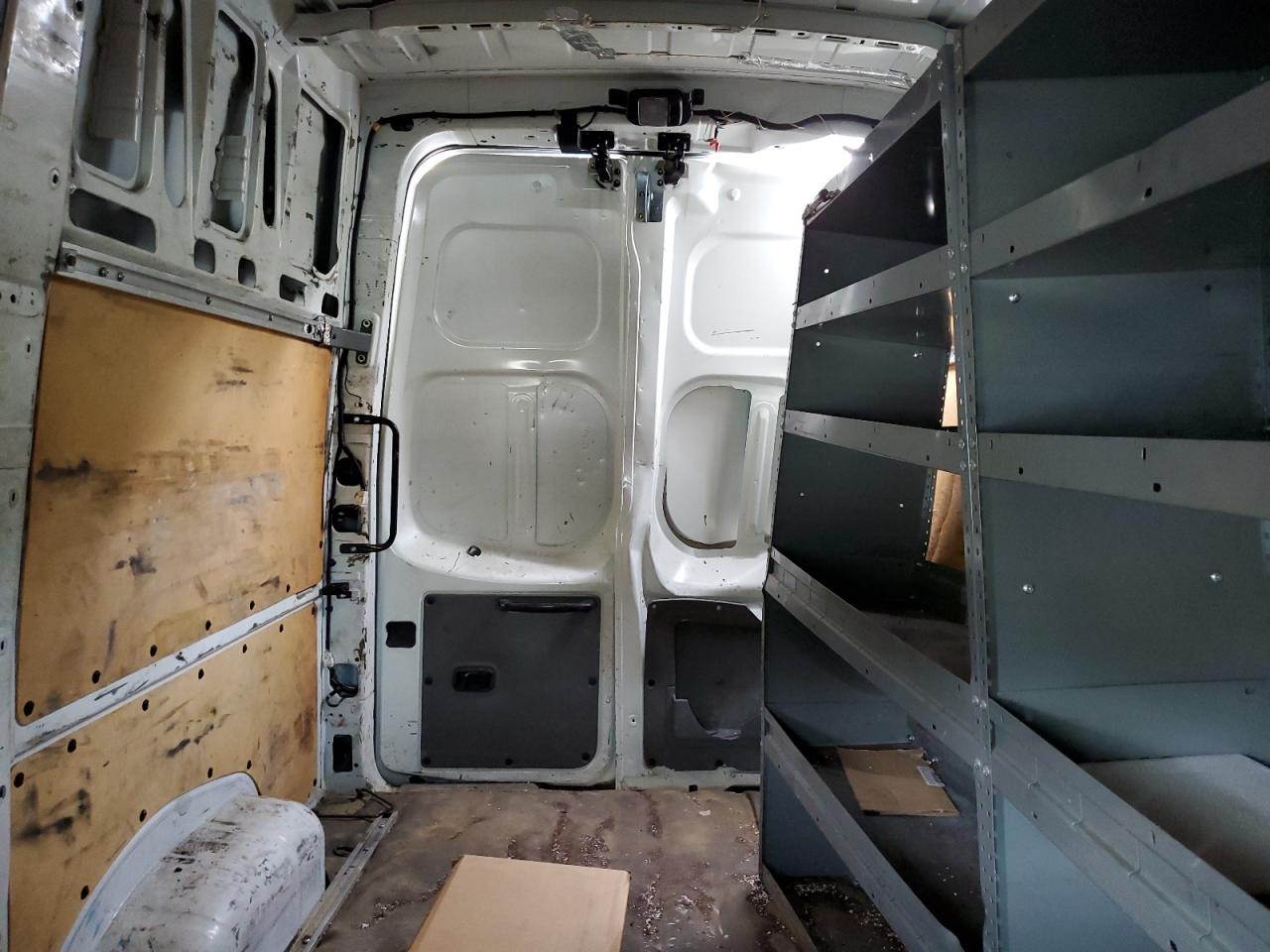 NISSAN NV2500 2500 S