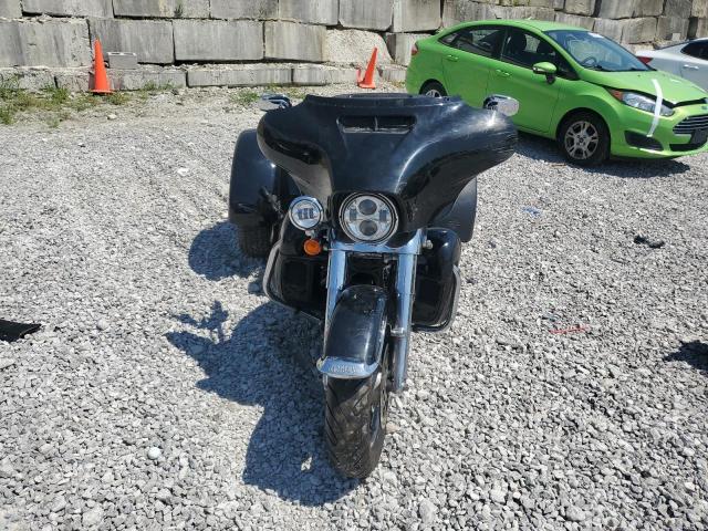 2021 HARLEY-DAVIDSON FLHTCUTG 1HD1MAF18MB857917