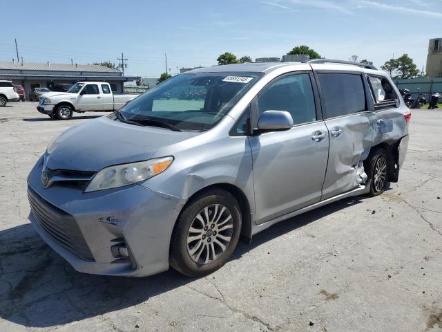 TOYOTA SIENNA XLE