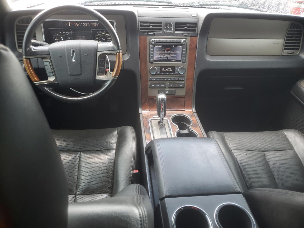 Lincoln Navigator 2011
