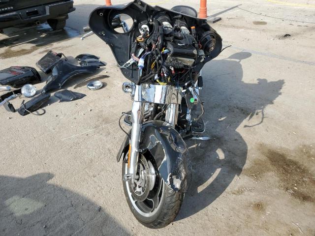 2011 HARLEY-DAVIDSON FLHX 1HD1KBM13BB606184