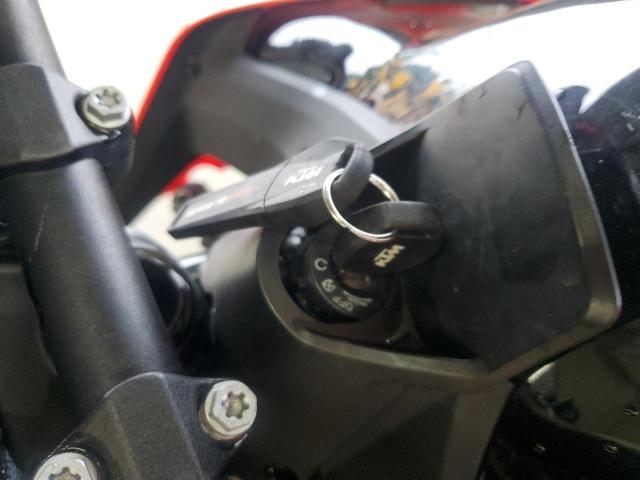 2024 KTM 790 DUKE LCETU7404RH710408