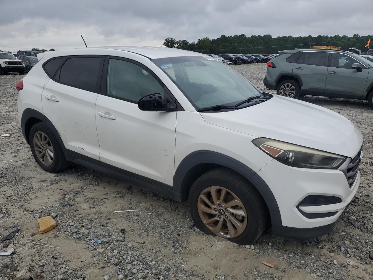HYUNDAI TUCSON SE