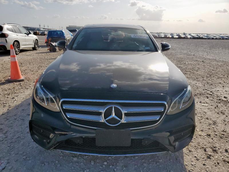 2017 MERCEDES-BENZ E 300 - WDDZF4JB0HA095085