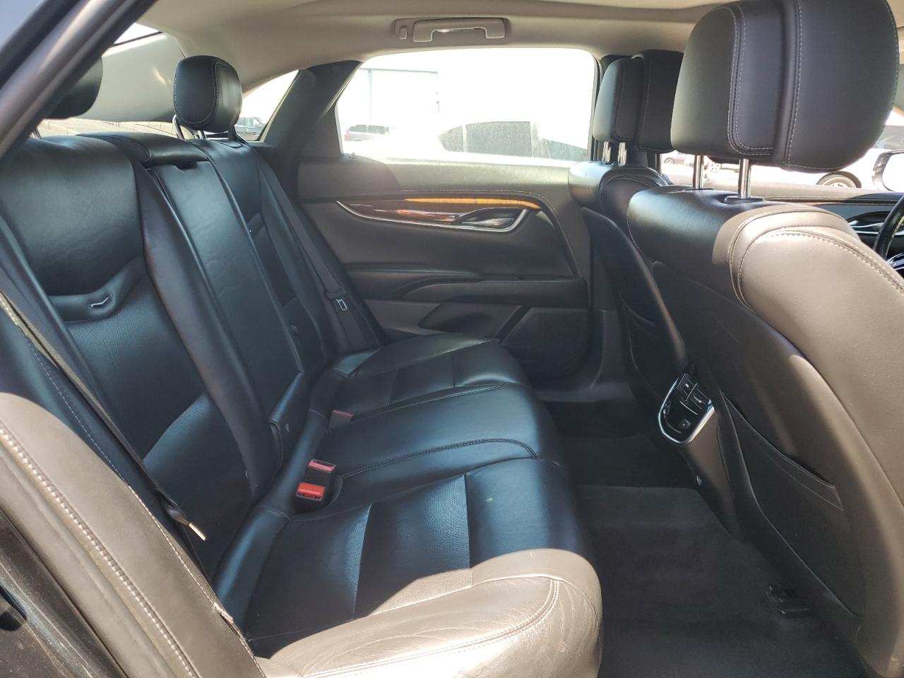 CADILLAC XTS LUXURY COLLECTION