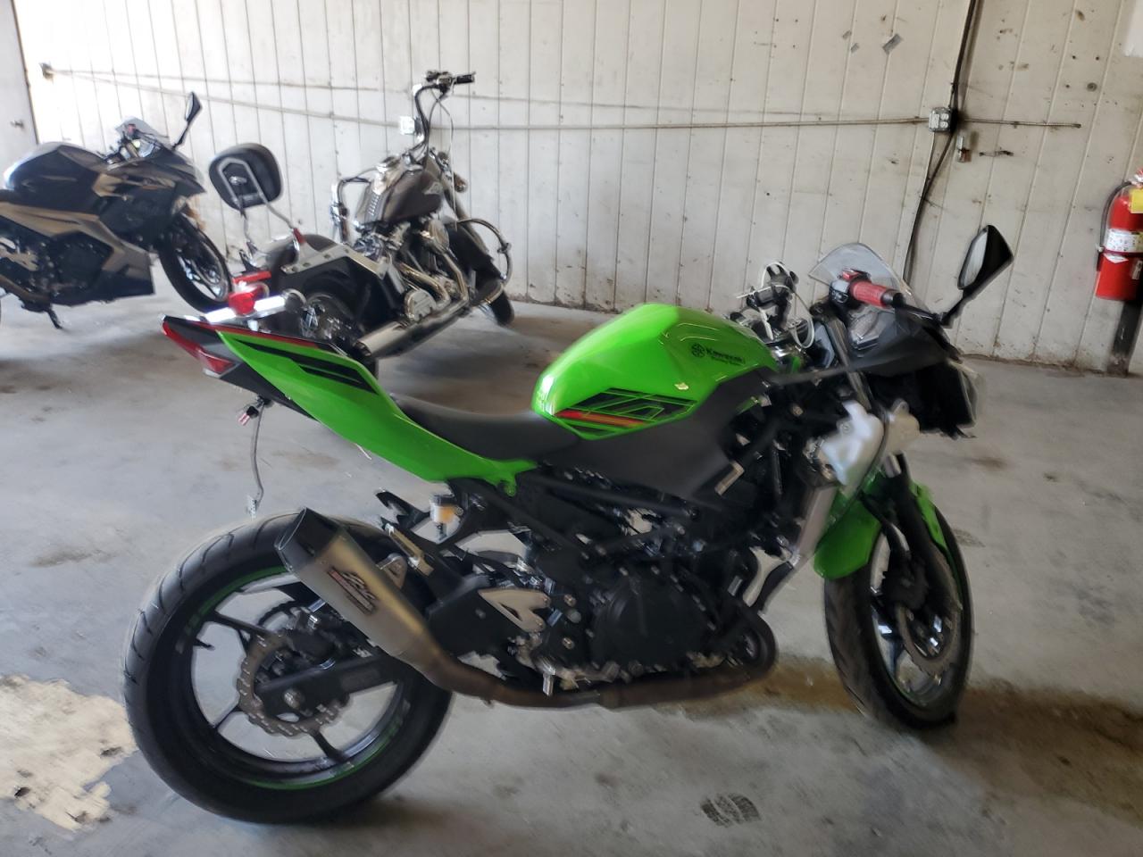 Lot #3285664640 2023 KAWASAKI EX400