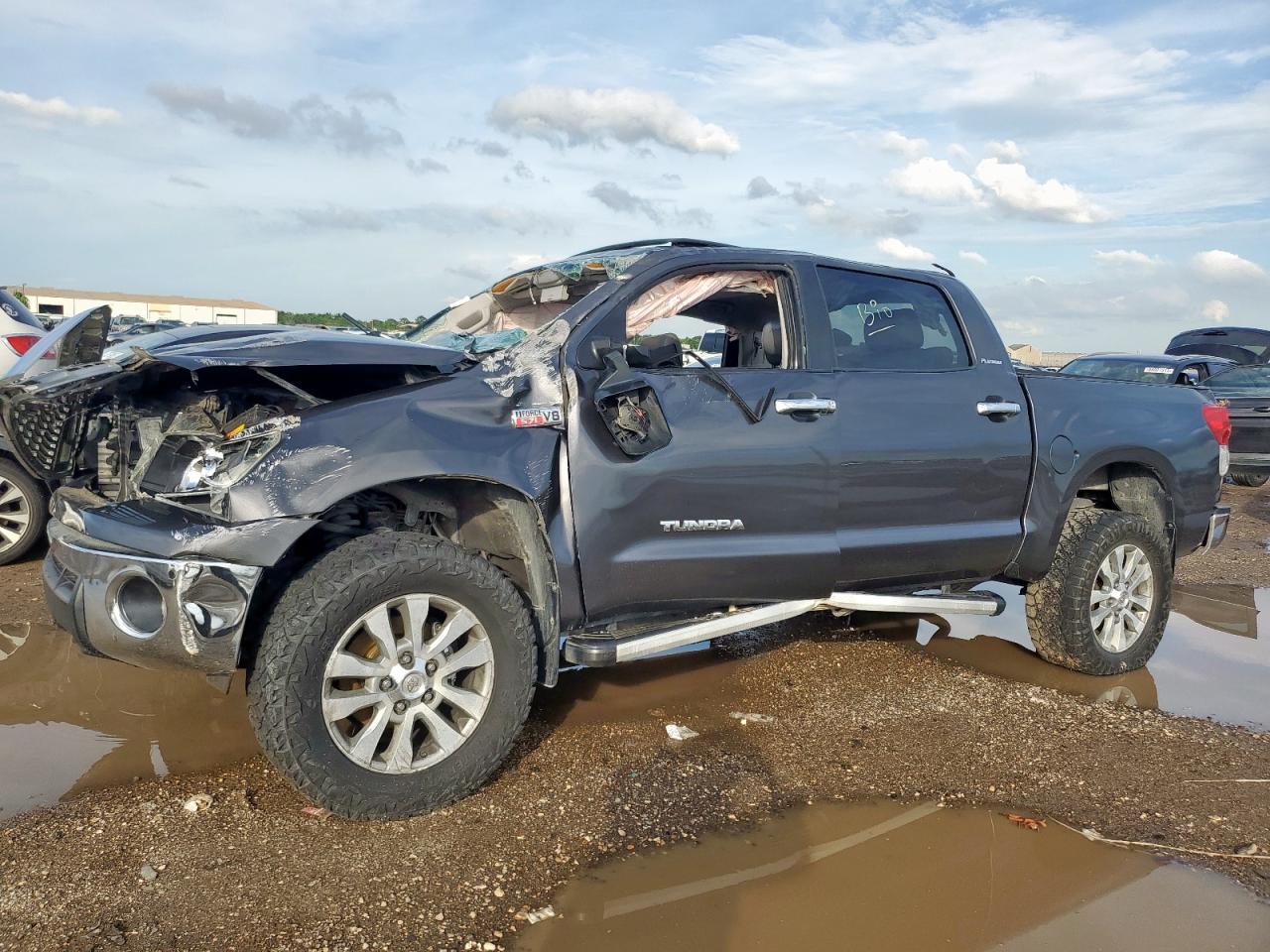 TOYOTA TUNDRA CREWMAX LIMITED
