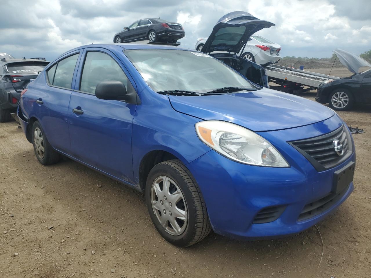 NISSAN VERSA S