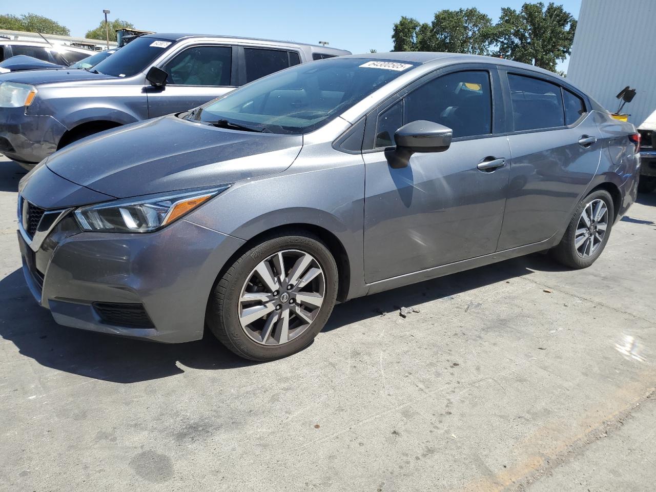 NISSAN VERSA SV