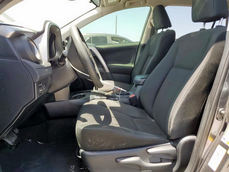 2018 TOYOTA RAV4 LE - JTMZFREV5JD112625
