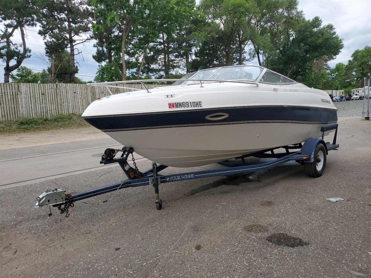 Lot #3215918805 1998 FOUR WINNS BOAT