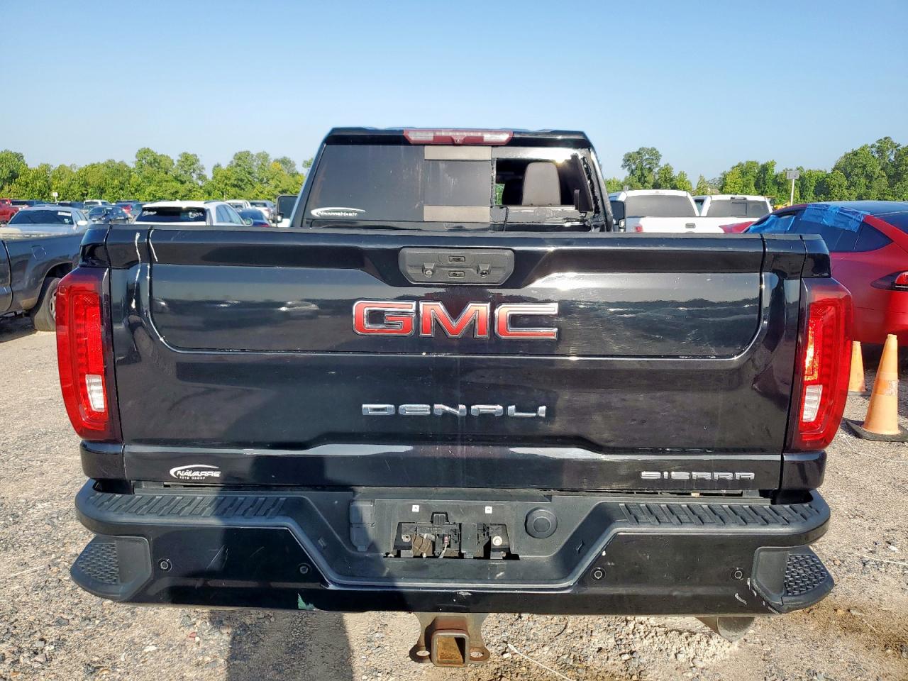 GMC SIERRA K2500 DENALI