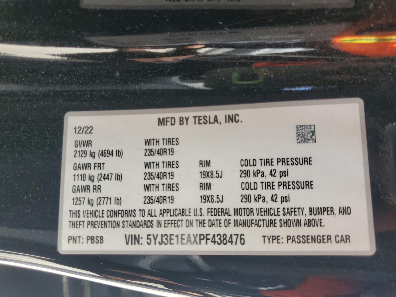 TESLA MODEL 3