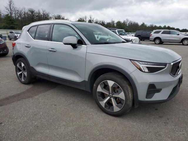2025 VOLVO XC40 CORE YV4L12UJ6S2472054
