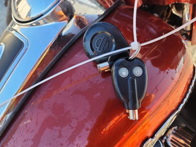 2010 HARLEY-DAVIDSON FLHTCUSE5 1HD1PR817AB952337