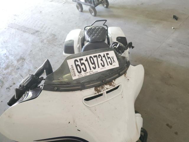 2016 HARLEY-DAVIDSON FLHXSE CVO - 1HD1PXN19GB954155