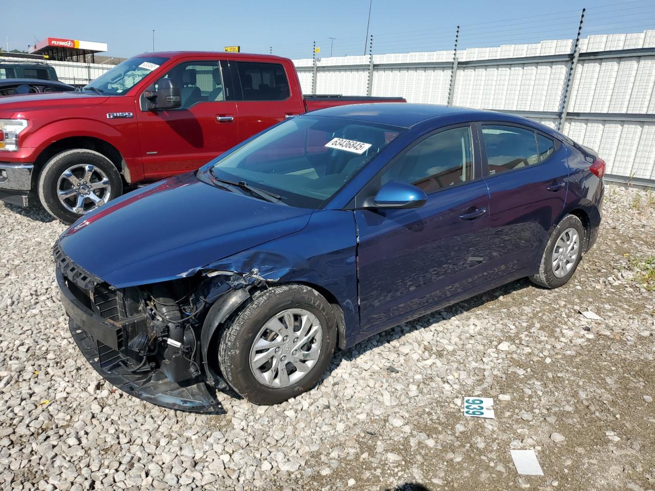HYUNDAI ELANTRA SE