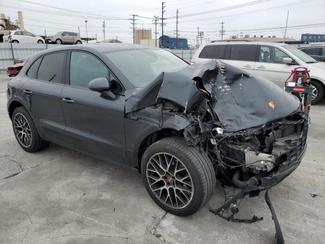 2017 PORSCHE MACAN WP1AA2A53HLB03543