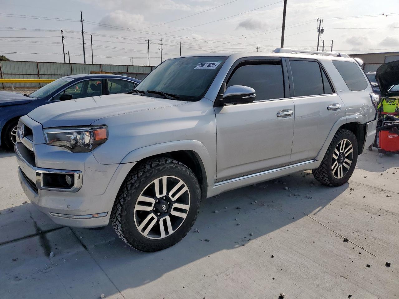 TOYOTA 4RUNNER SR5/SR5 PREMIUM