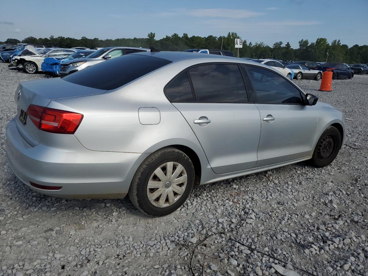 VOLKSWAGEN JETTA BASE