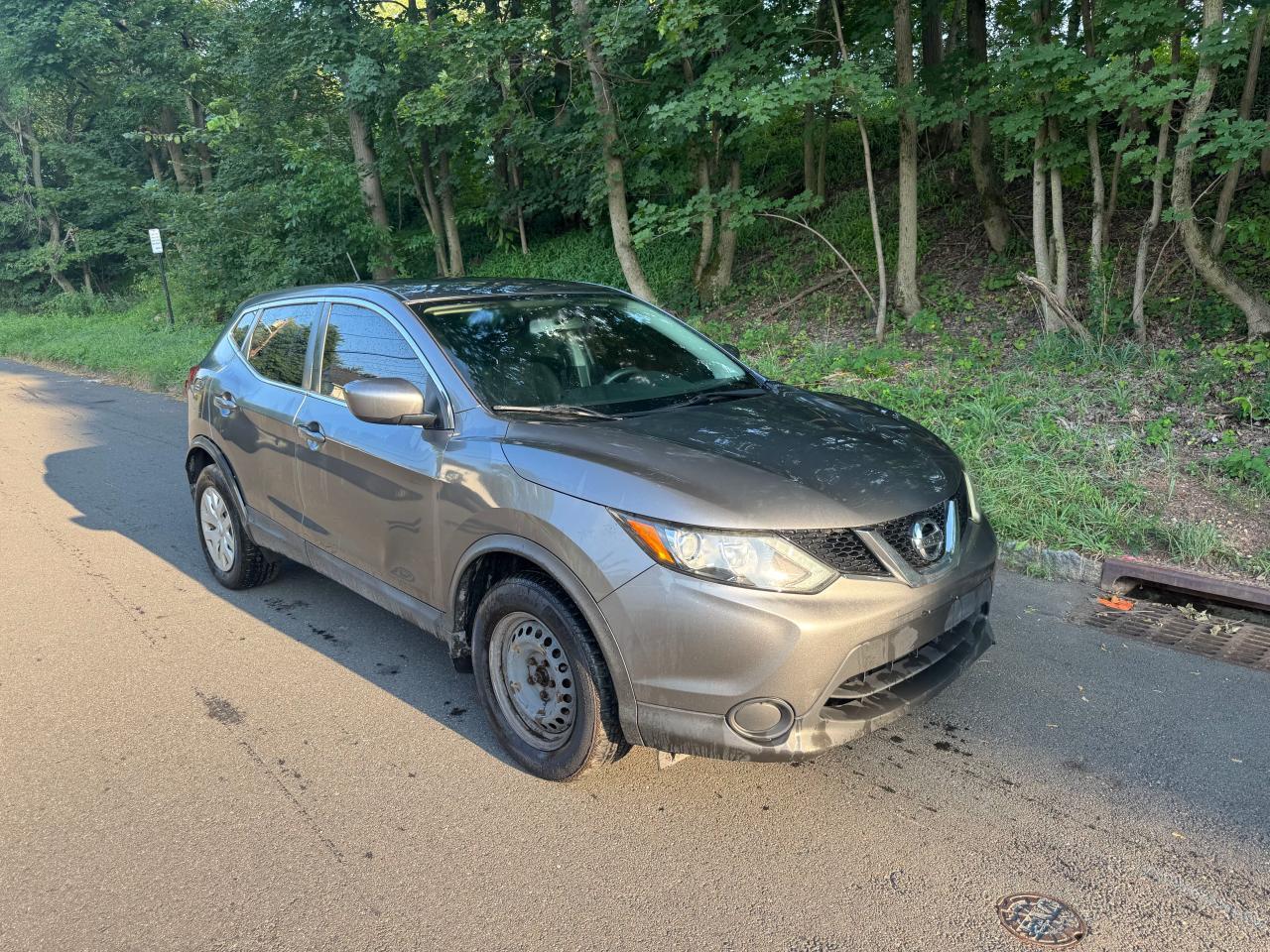 NISSAN ROGUE SPORT S