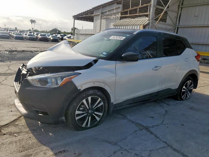 NISSAN KICKS SV