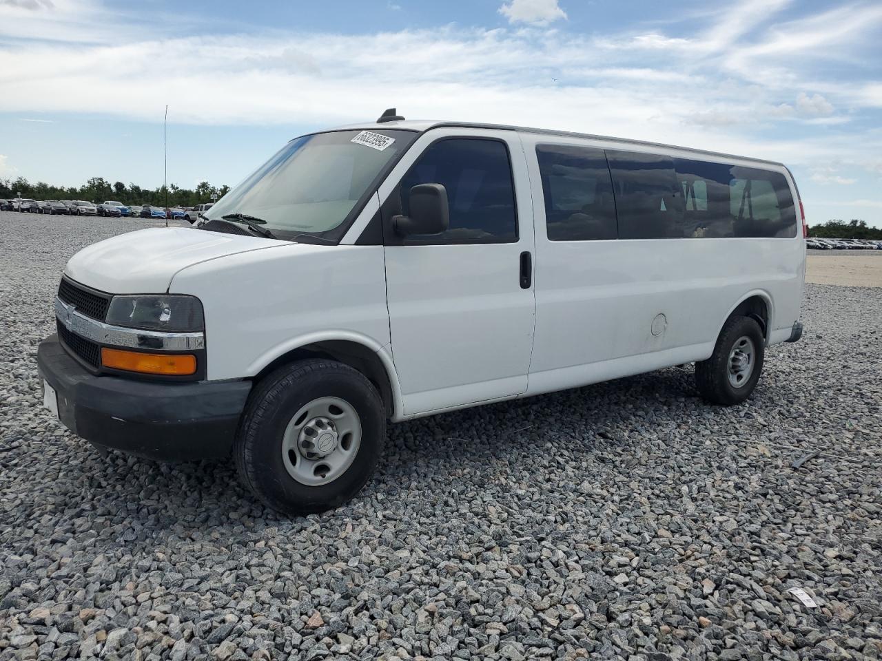 CHEVROLET EXPRESS LT