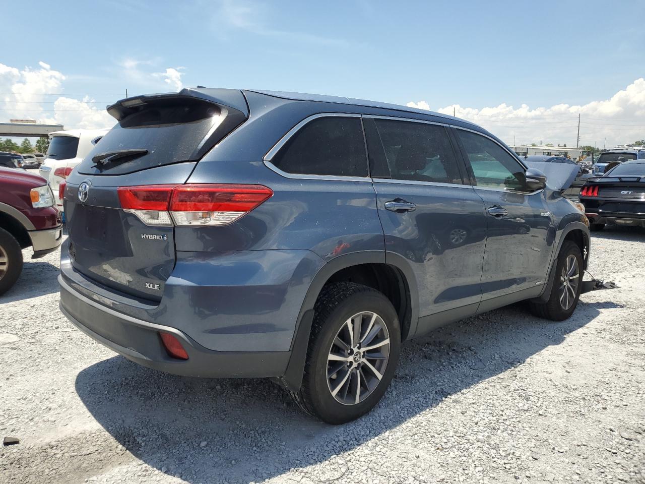 Toyota Highlander 2019