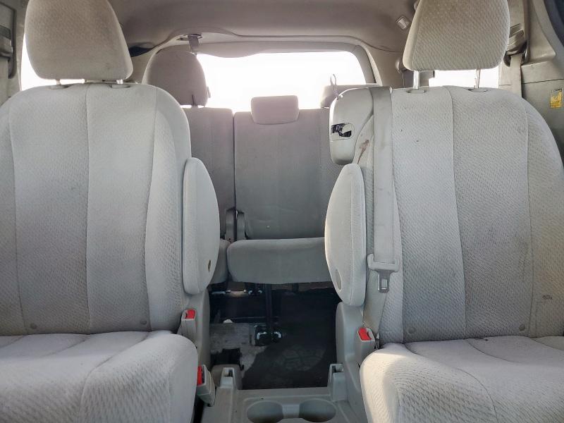 2011 TOYOTA SIENNA LE - 5TDKK3DC4BS033026