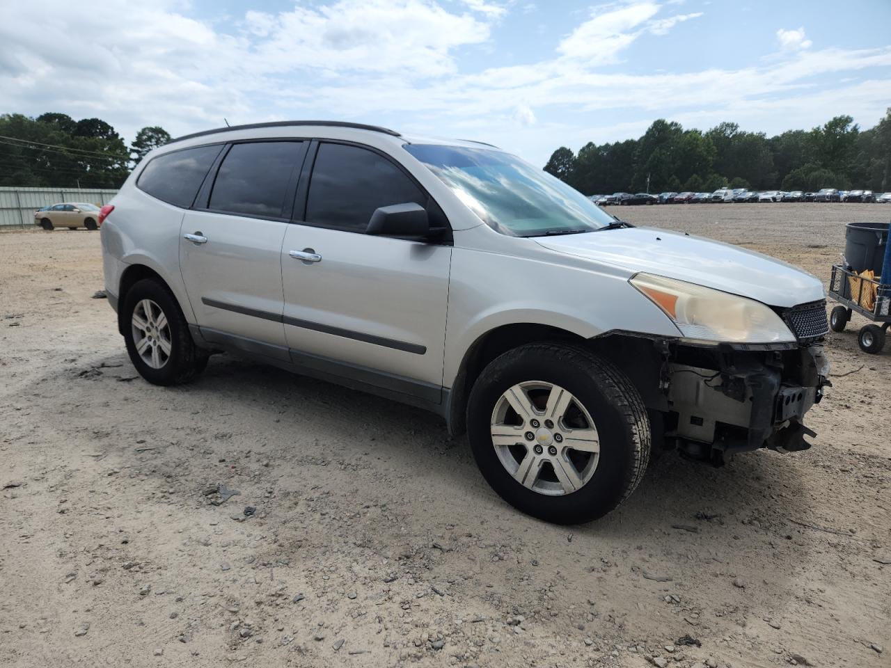 CHEVROLET TRAVERSE LS