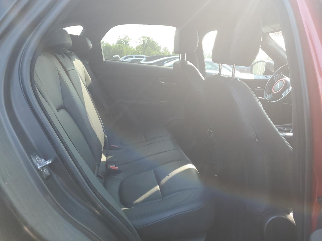 JAGUAR F-PACE PREMIUM