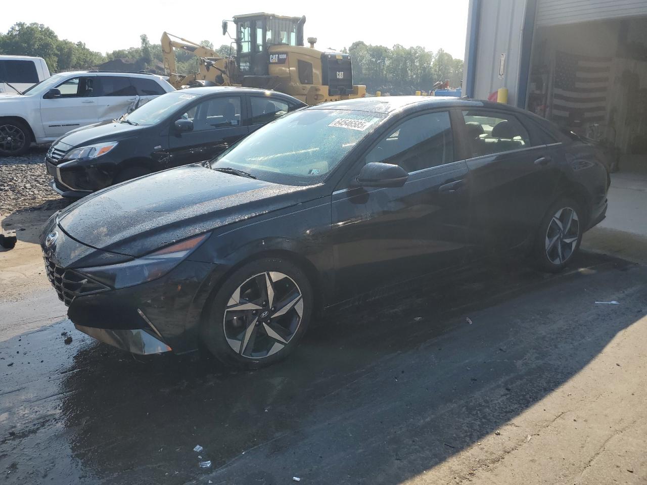 HYUNDAI ELANTRA LIMITED