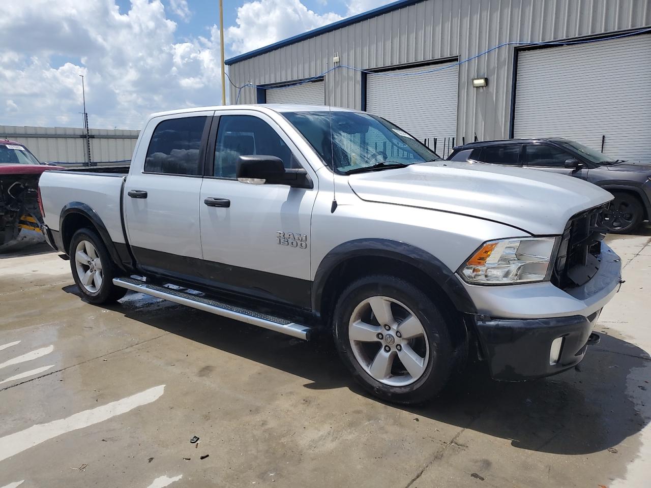 RAM 1500 SLT
