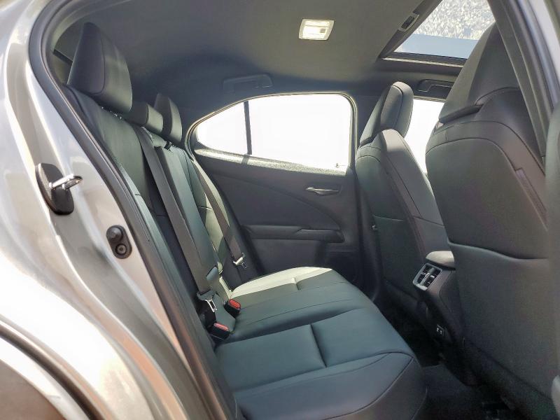 2020 LEXUS UX 200 JTHP3JBH7L2023524
