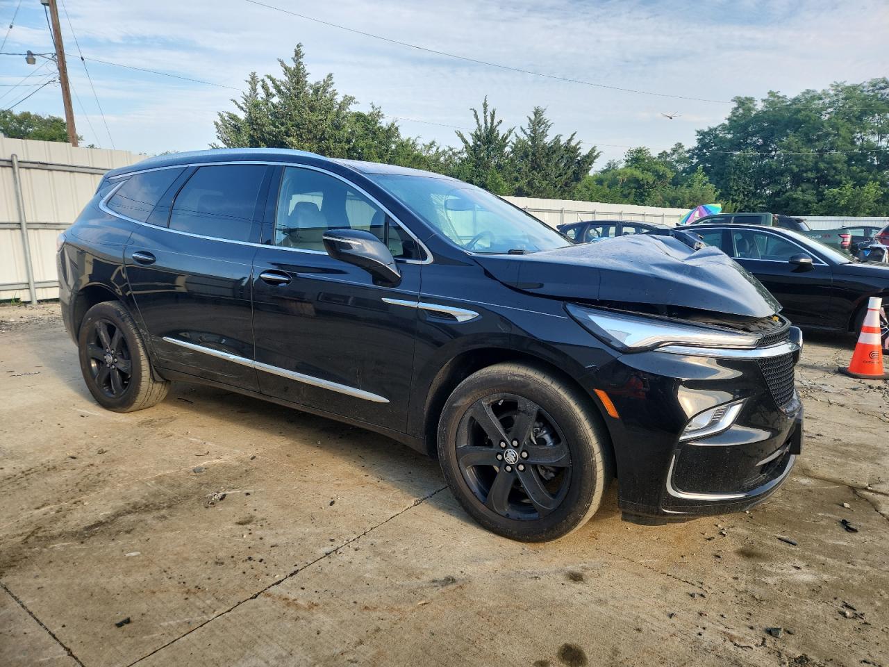 BUICK ENCLAVE ESSENCE