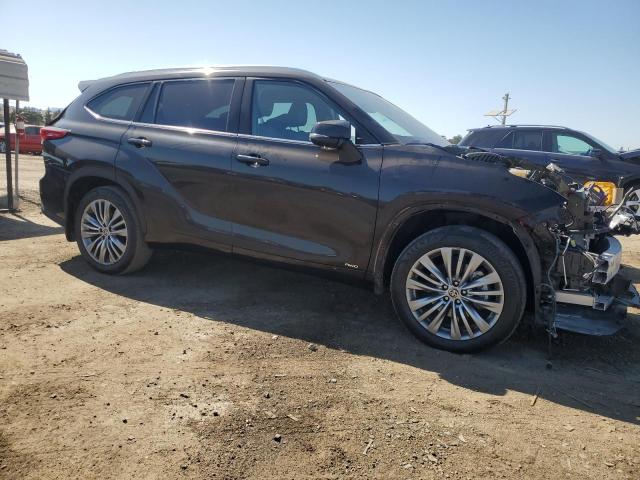 2022 TOYOTA HIGHLANDER - 5TDEBRCH7NS082075