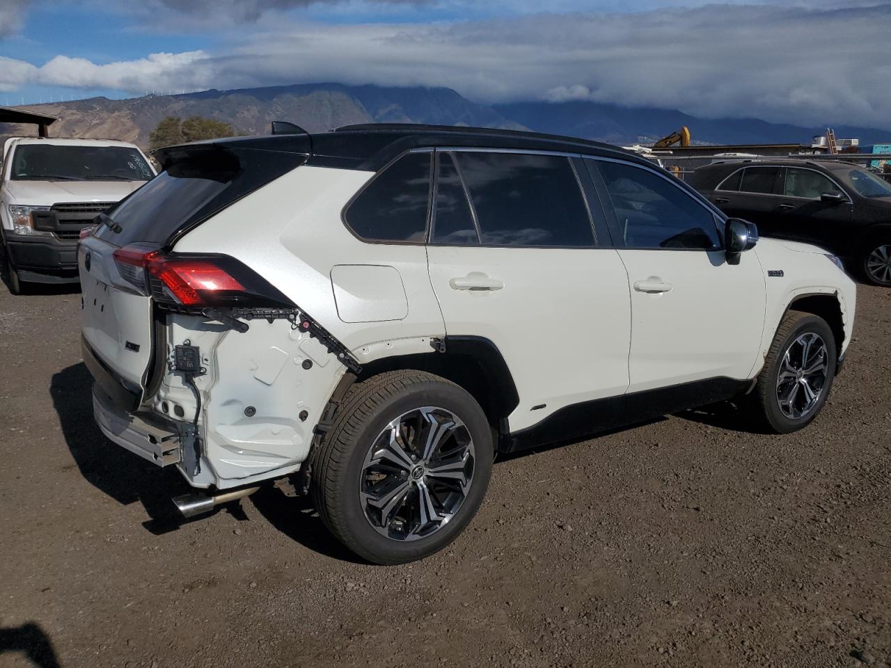 TOYOTA RAV4 XSE