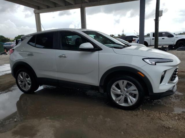 Vin: kl4ambs23rb217198, lot: 63072785, buick encore preferred 20244