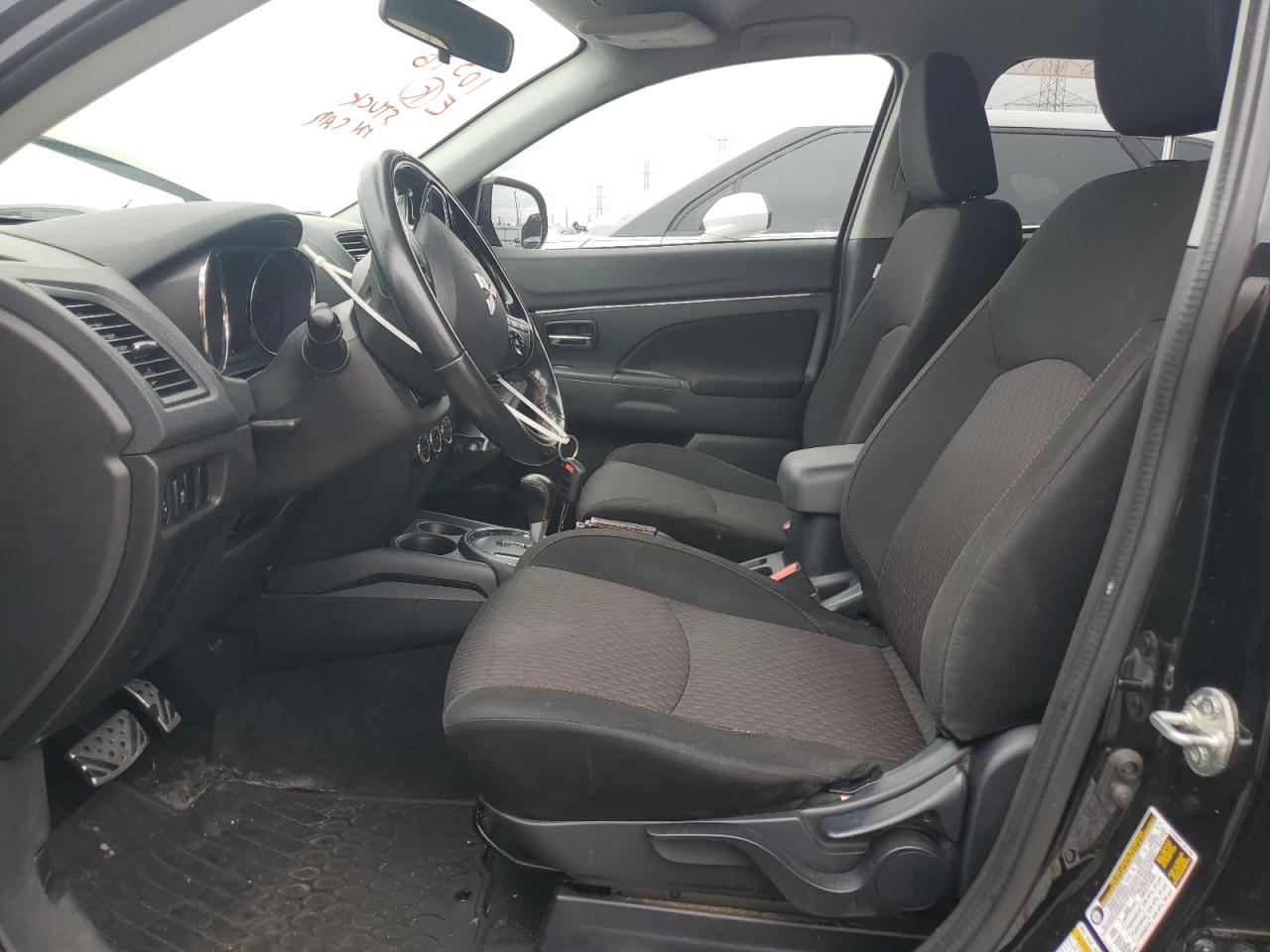 MITSUBISHI OUTLANDER ES