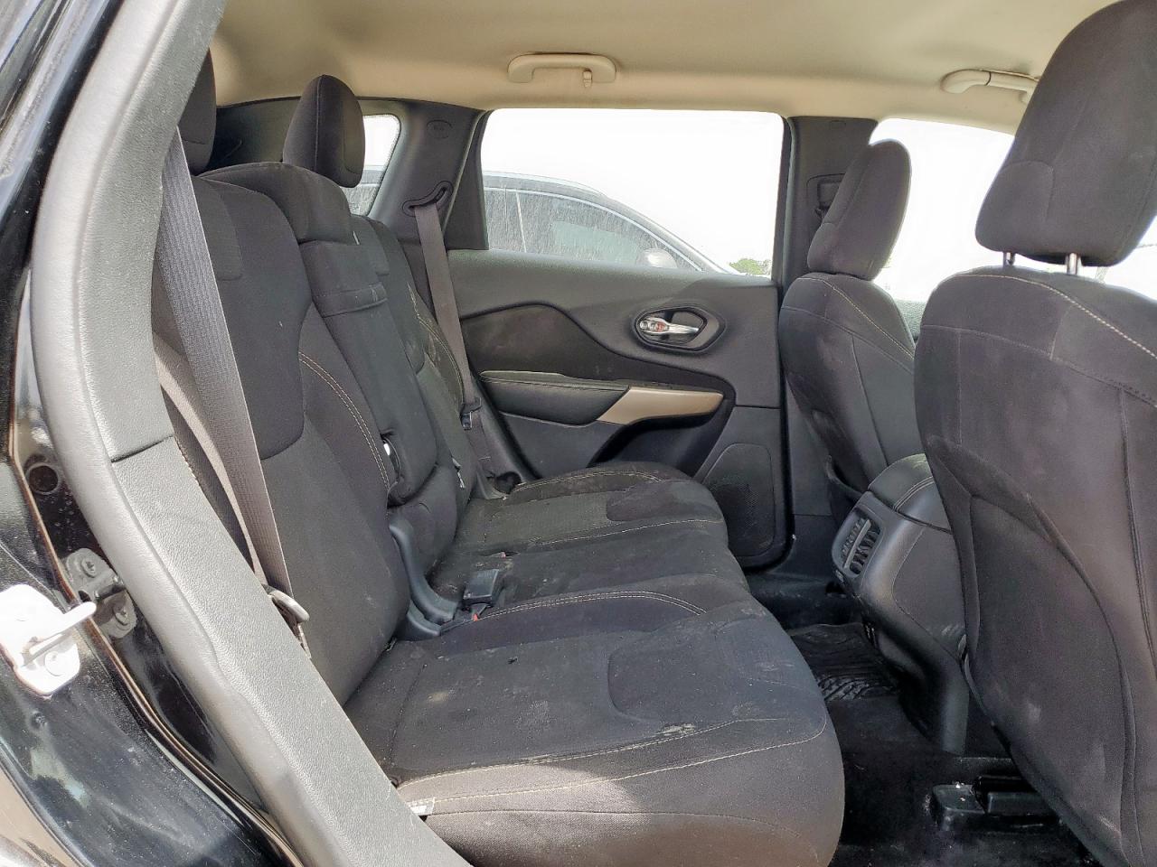 JEEP GRAND CHEROKEE LATITUDE