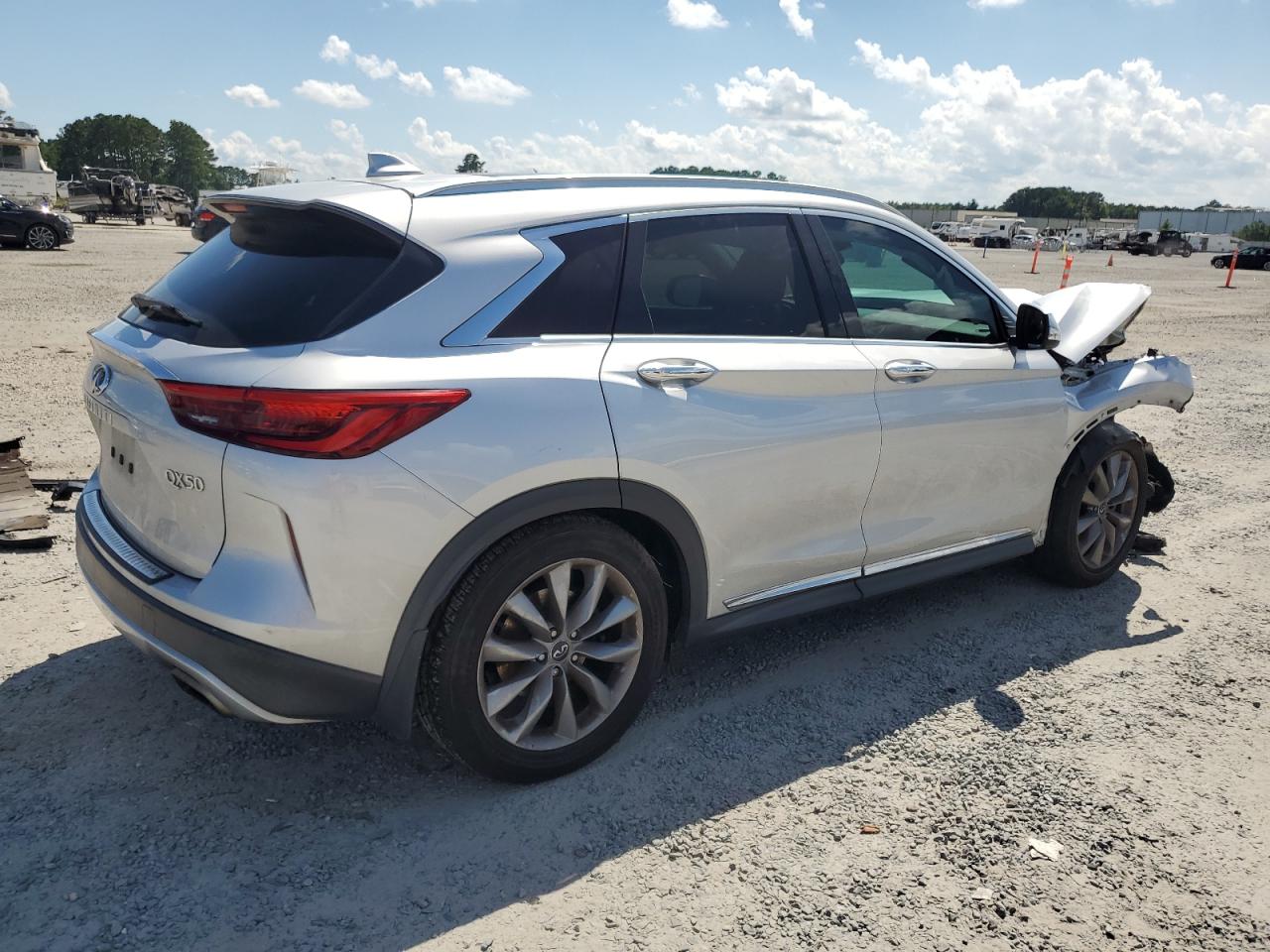 INFINITI QX50 ESSENTIAL