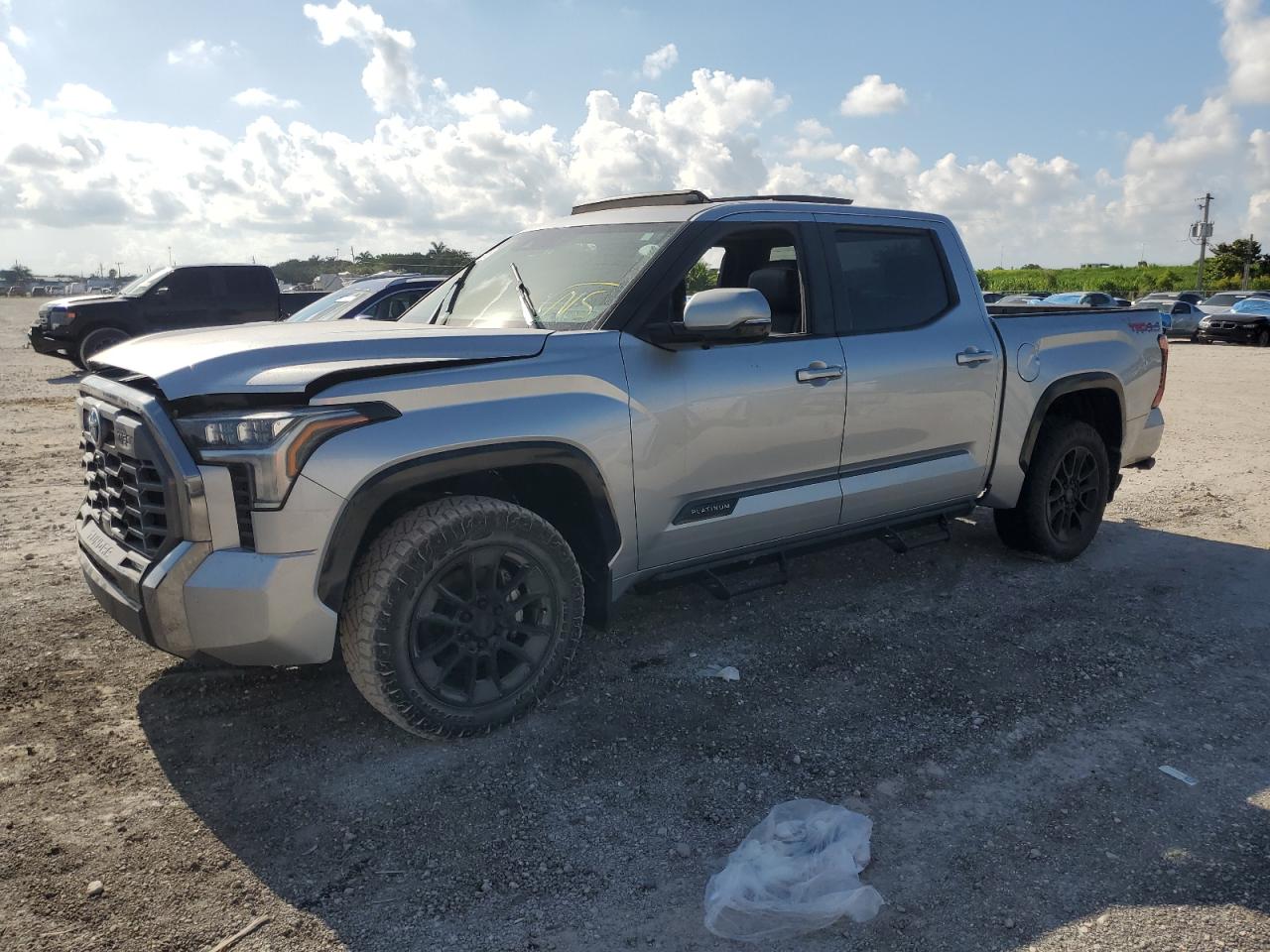  Salvage Toyota Tundra