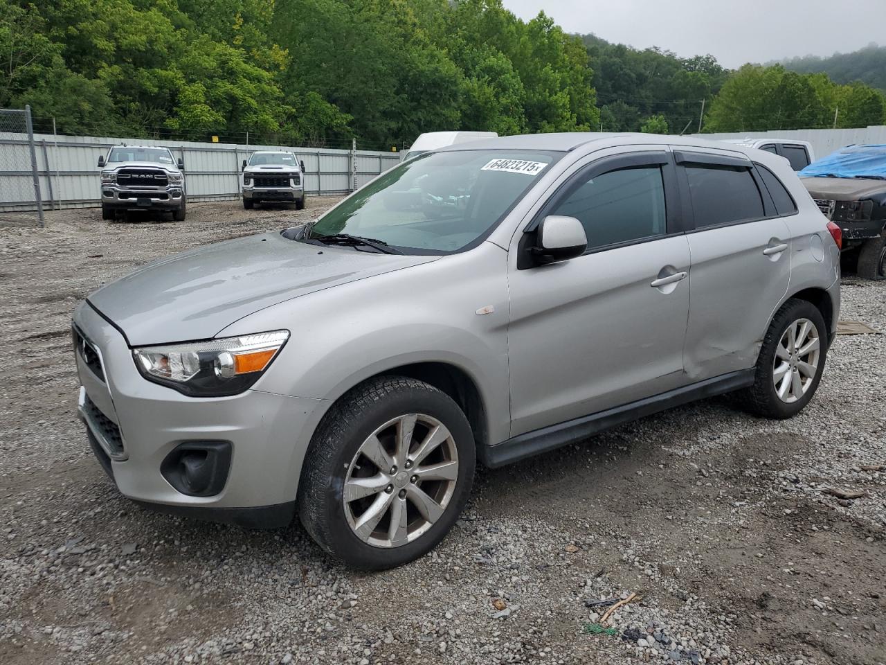 MITSUBISHI OUTLANDER ES