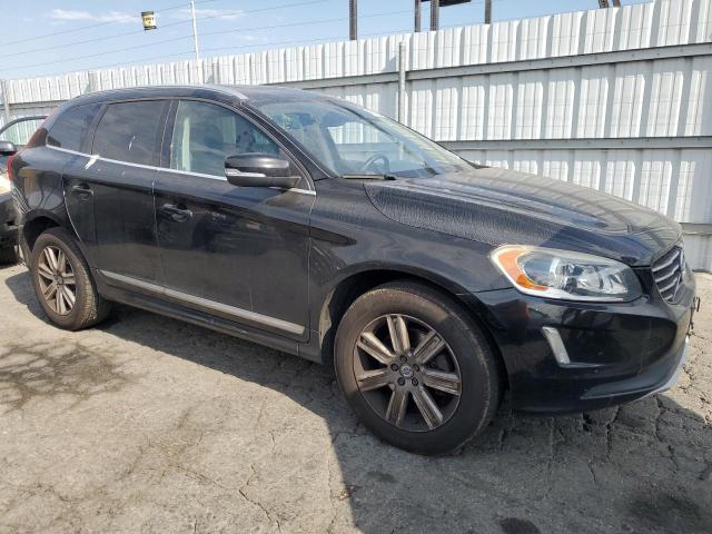 2017 VOLVO XC60 T5 IN YV440MDU7H2004811