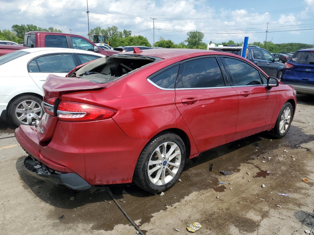 FORD FUSION SE