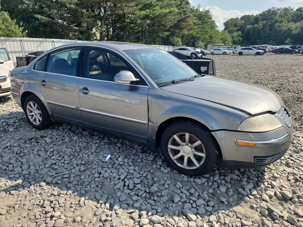 Lot #3222450249 2004 VOLKSWAGEN PASSAT GLS