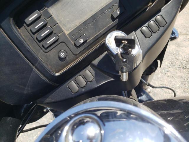 2015 HARLEY-DAVIDSON FLHX STREE 1HD1KBM35FB639694