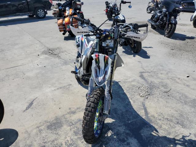 2017 SUZUKI DR-Z400 SM - JS1SK44A7H2100099